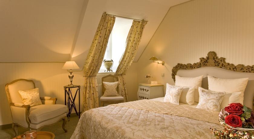 Weinromantikhotel Richtershof Mulheim an der Mosel Oda fotoğraf